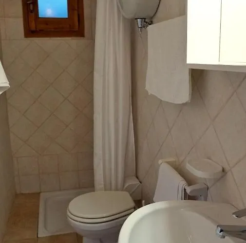 Vardano Aparthotel 3*